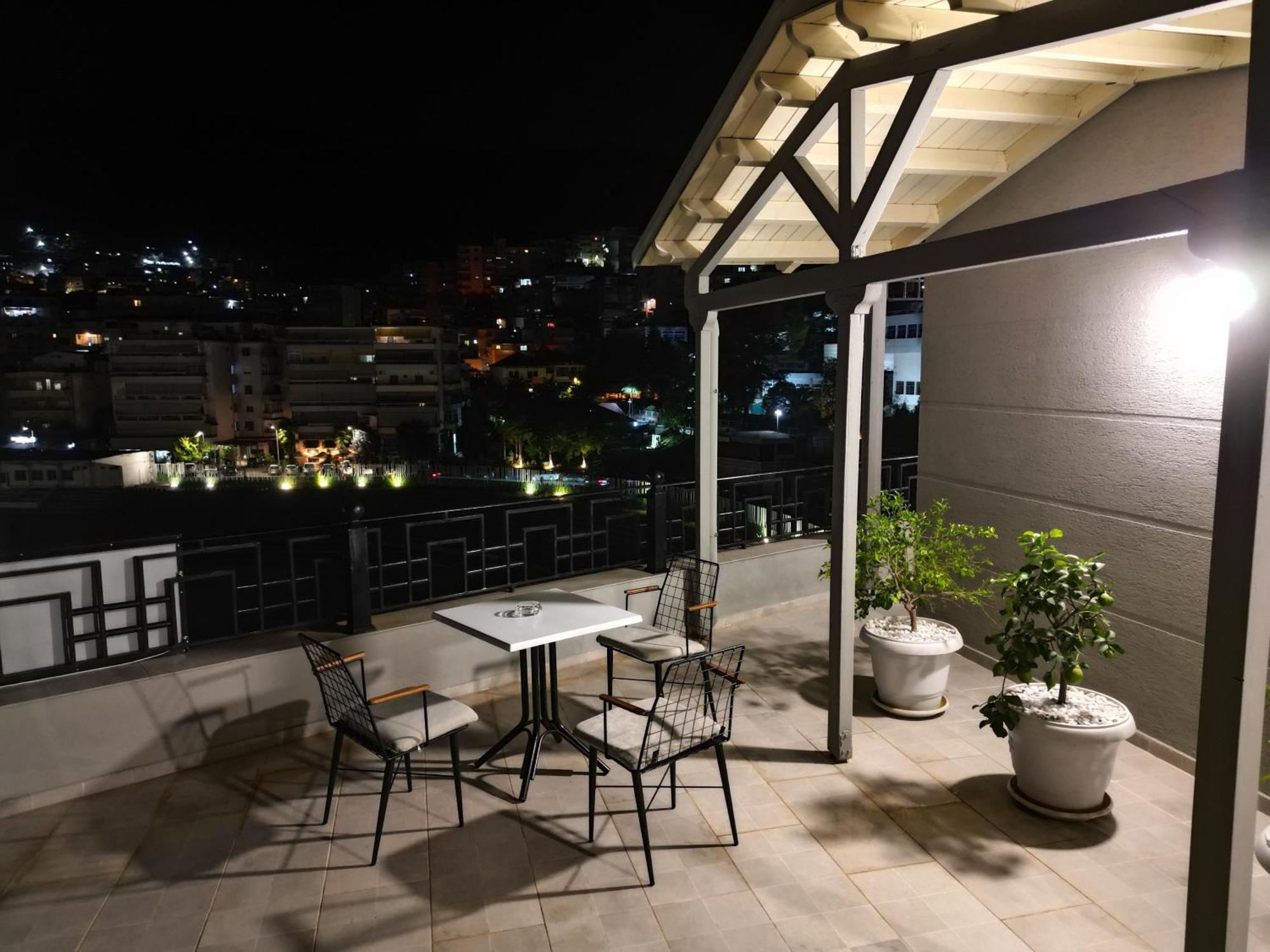 Rs Skendo Apartments Gjirokastër المظهر الخارجي الصورة
