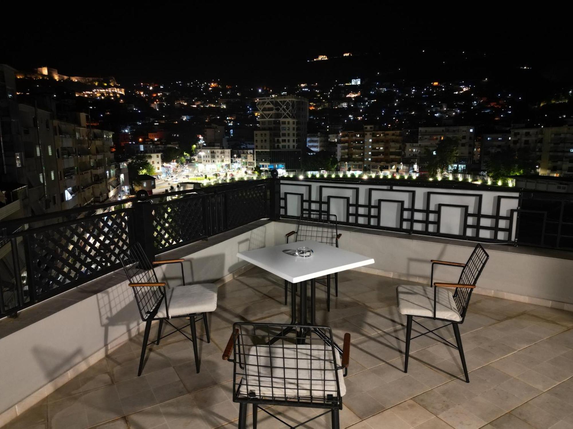 Rs Skendo Apartments Gjirokastër المظهر الخارجي الصورة